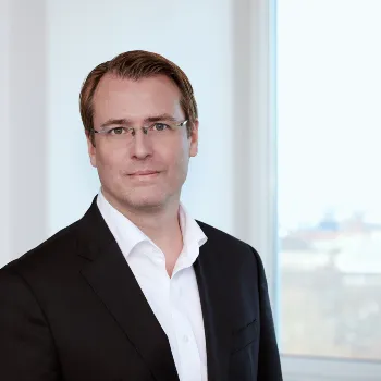 Prof. Dr. Steffen Warmbold picture